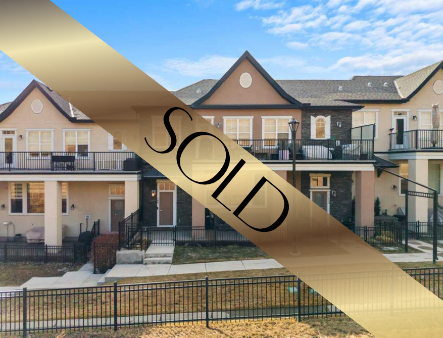 109 Cranbrook Villas Se, Calgary