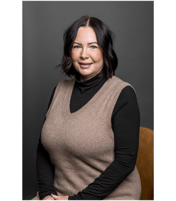Portrait of Lindsay Clark, Operations Manager.