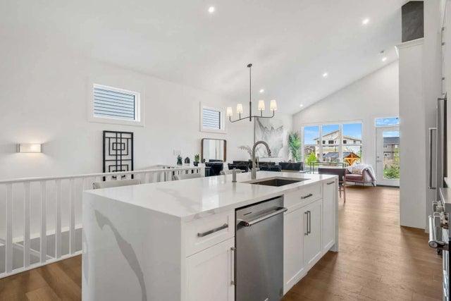 218 Mitchell Heath Nw, Calgary