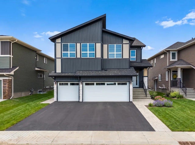 83 Dawson Wharf Mount, Chestermere