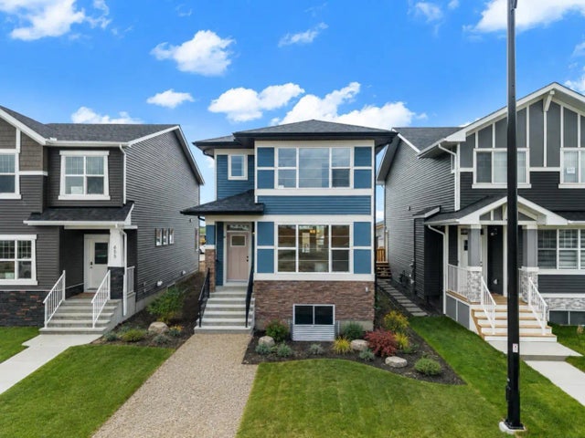 659 Chelsea Pier Run, Chestermere