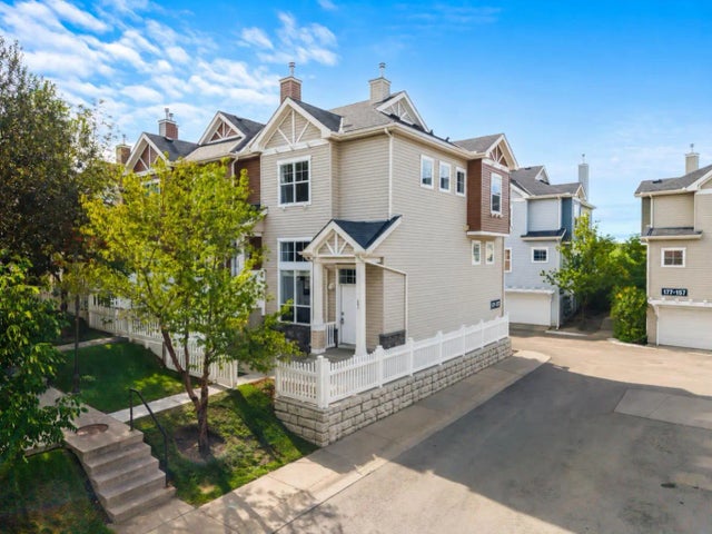 241 Elgin Gardens Se, Calgary