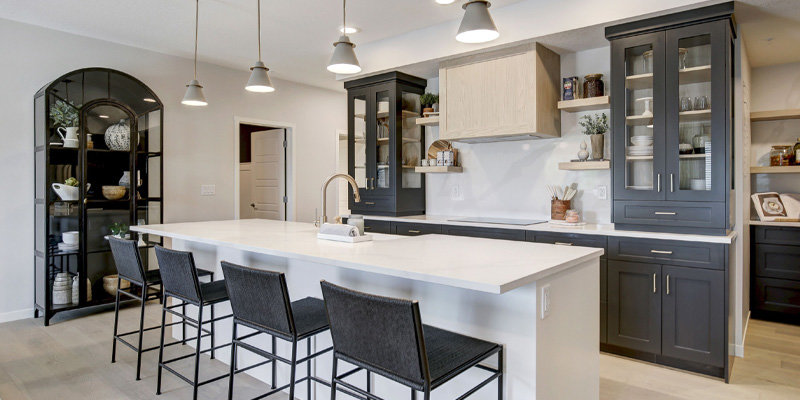 Kitchen in Belmont Plaza condo
